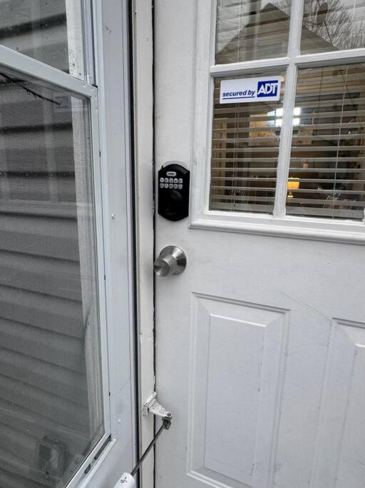 Little House On 47Th Apartment Cleveland Exterior foto
