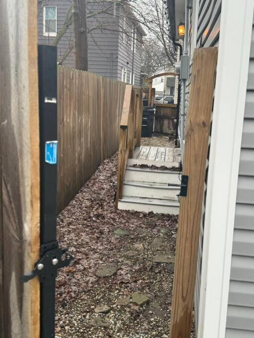 Little House On 47Th Apartment Cleveland Exterior foto